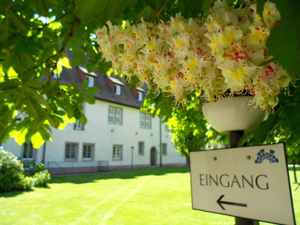 Bildungshaus Neckarelz Hotel Mosbach  Exterior foto
